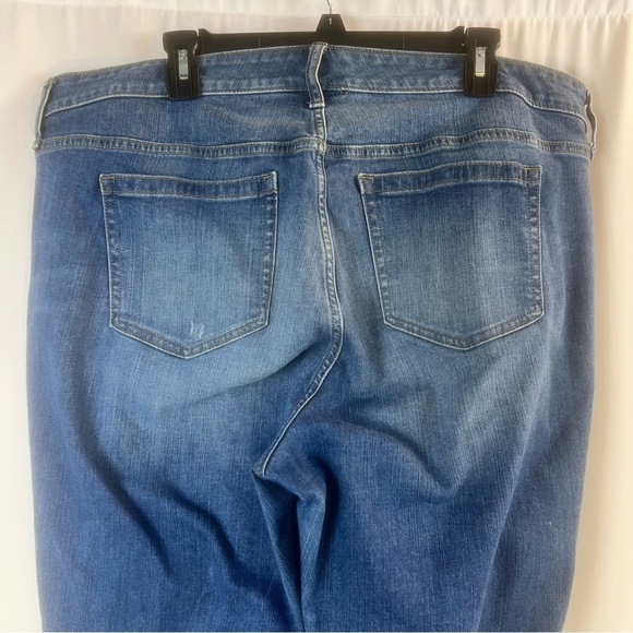 Torrid Mid Rise Flare Vintage Stretch boot cut women jeans Size: 18 R Blue denim - Picture 8 of 11